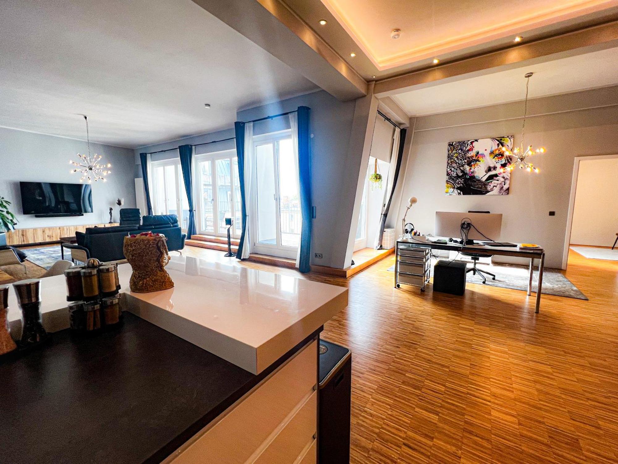 Luxurious, Huge Designer Loft, Kreuzberg *